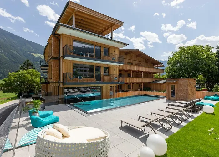 Appartement Zillertal Klee mit Restaurant KleemenTine
